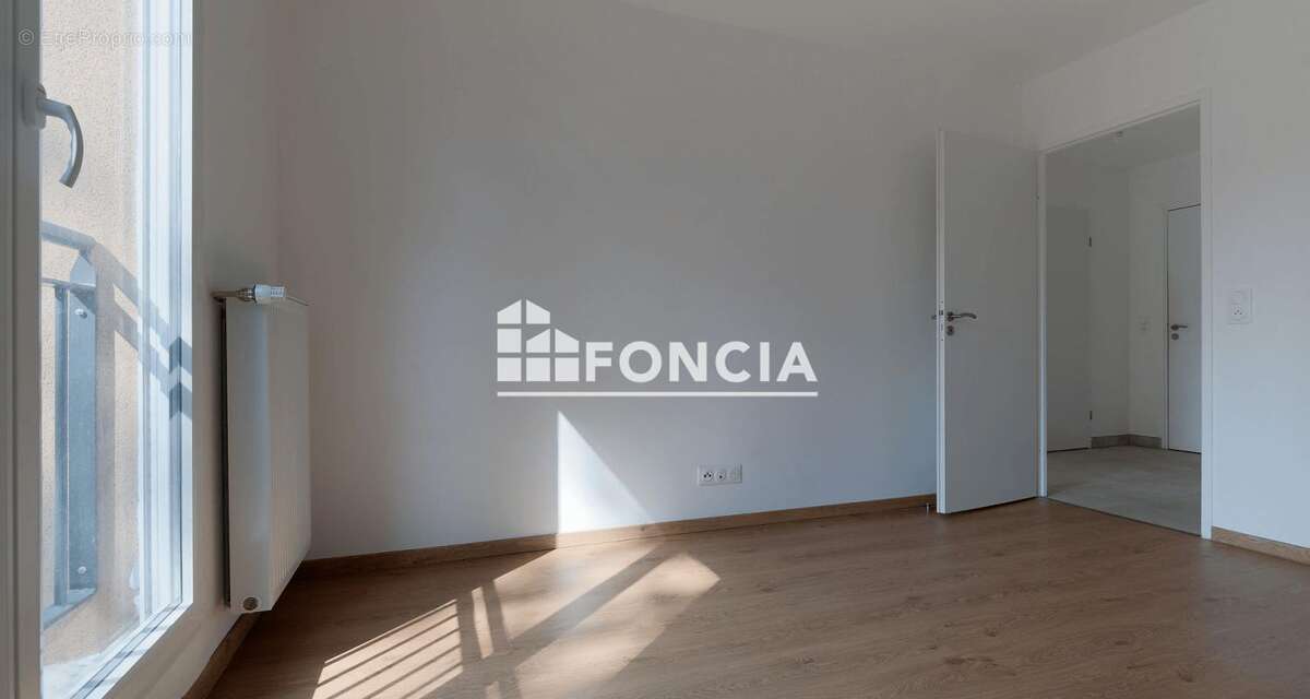 Appartement à MENNECY