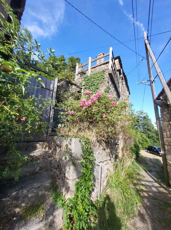 Maison à ISSAMOULENC