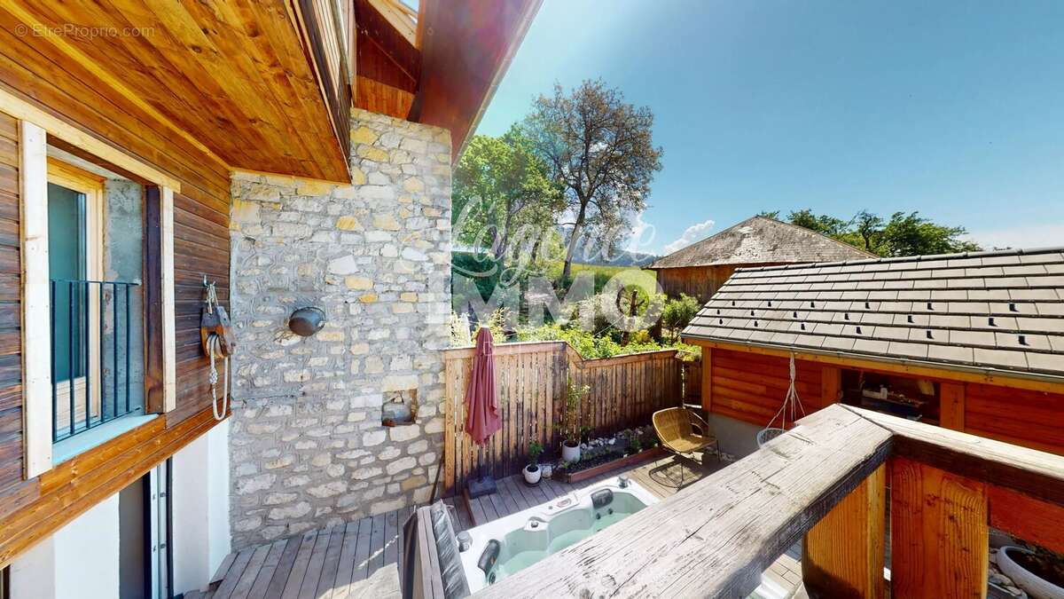 Appartement à SAINT-EUSTACHE