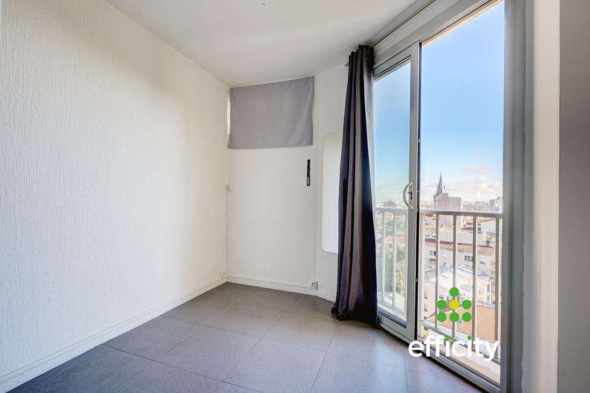 Appartement à OULLINS