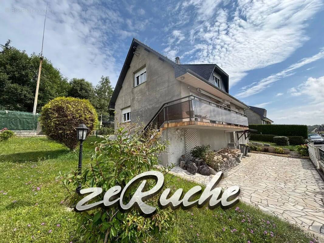 Maison à PORT-EN-BESSIN-HUPPAIN