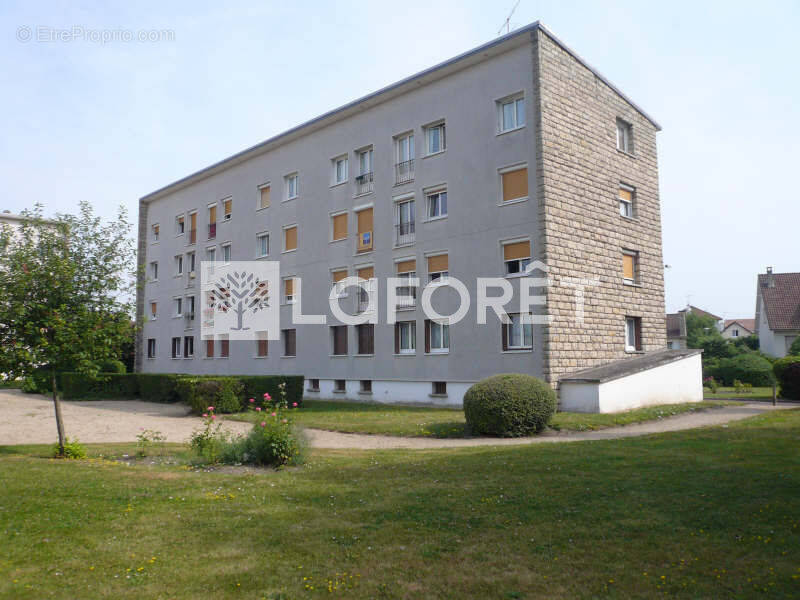 Appartement à LE PLESSIS-BOUCHARD
