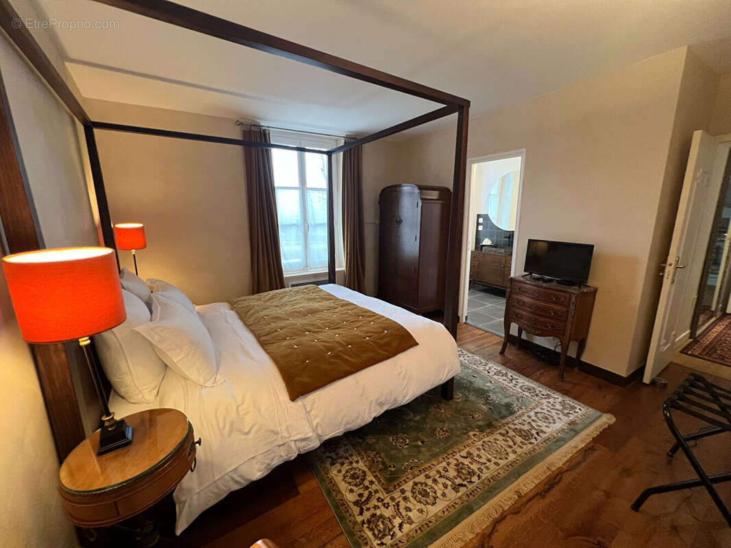 Maison à MONTFORT-L'AMAURY