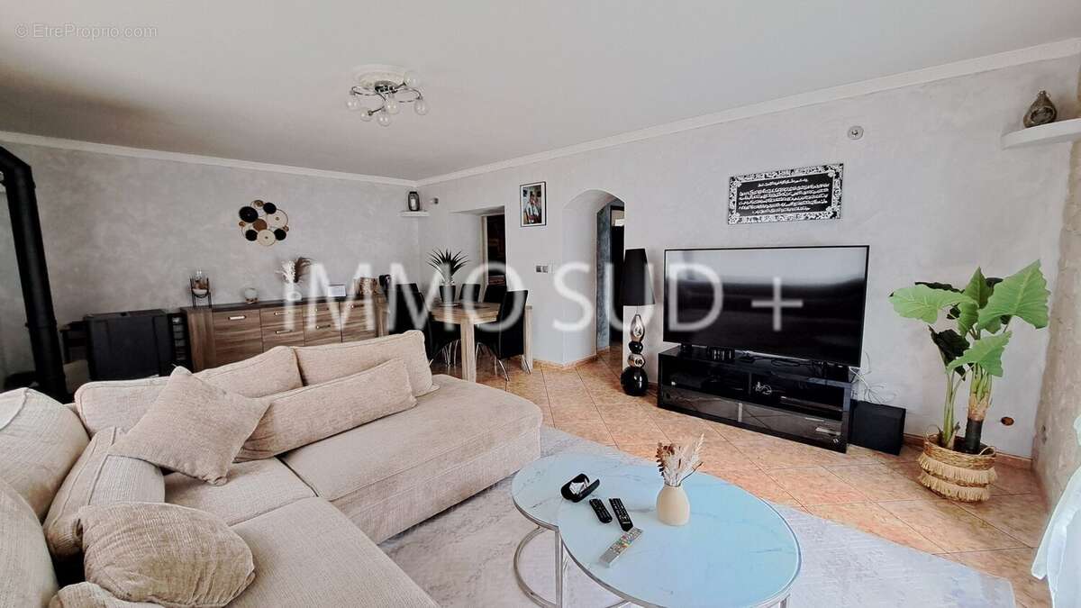 Maison à LIVET-ET-GAVET