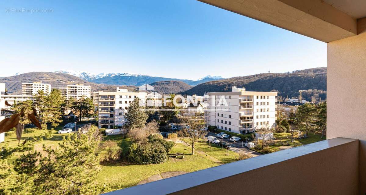 Appartement à ECHIROLLES