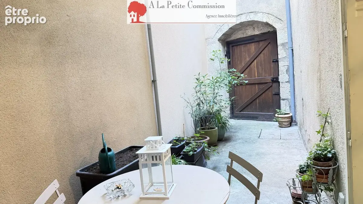 Appartement de charme rénové avec cour privative   Proche Cathédrale de Chartres - photo 9