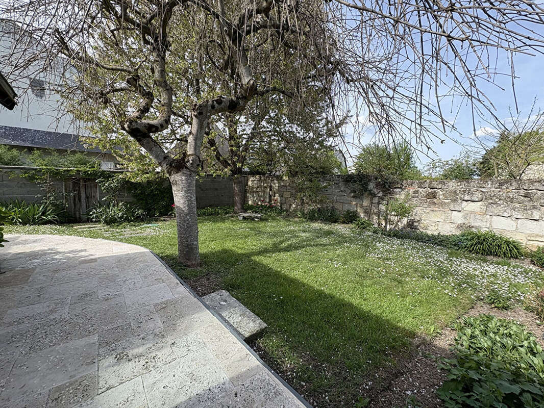 Maison à SAINT-CLEMENT-DES-LEVEES