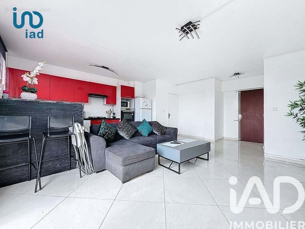 Photo 6 - Appartement à AUBERVILLIERS