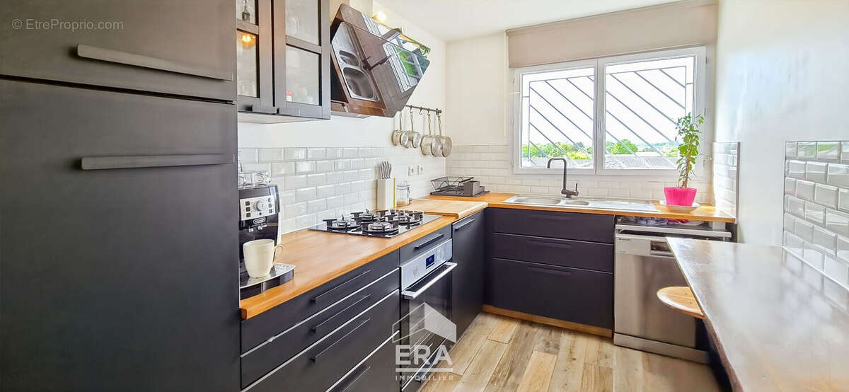 EYSINES CENTRE - Appartement T3 de 67m² - balcon 10m² - exposé Ouest - 1 place de parking - photo 4