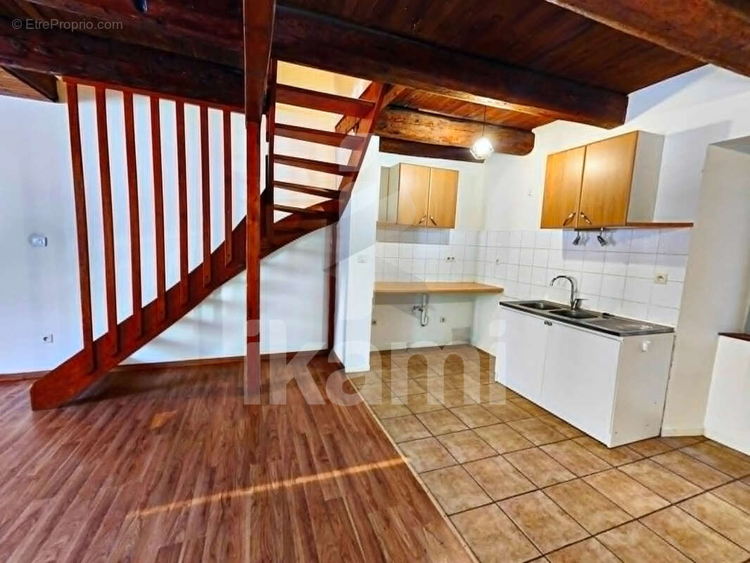 Appartement T4 de caractère, 3 chambres, cave - photo 3