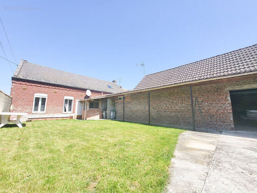Maison à BEAUVOIS-EN-CAMBRESIS