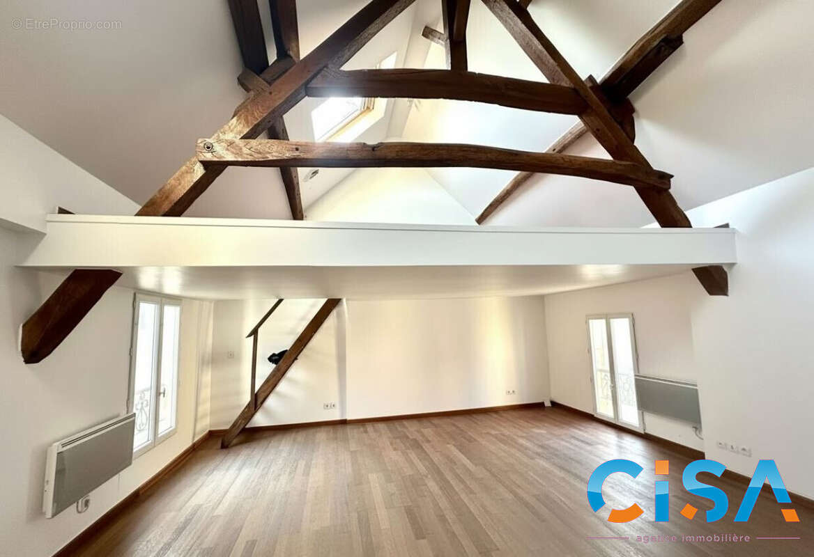 Appartement à PIERRELAYE