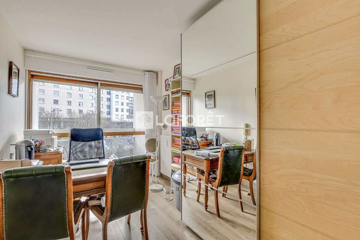 Appartement à PARIS-15E