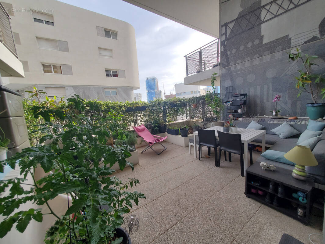 Appartement à MARSEILLE-3E