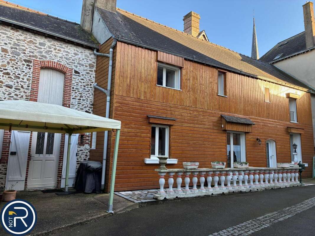 Maison à ARGENTRE
