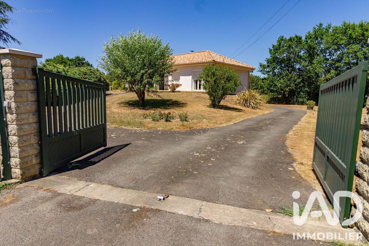 Photo 1 - Maison à AIZENAY