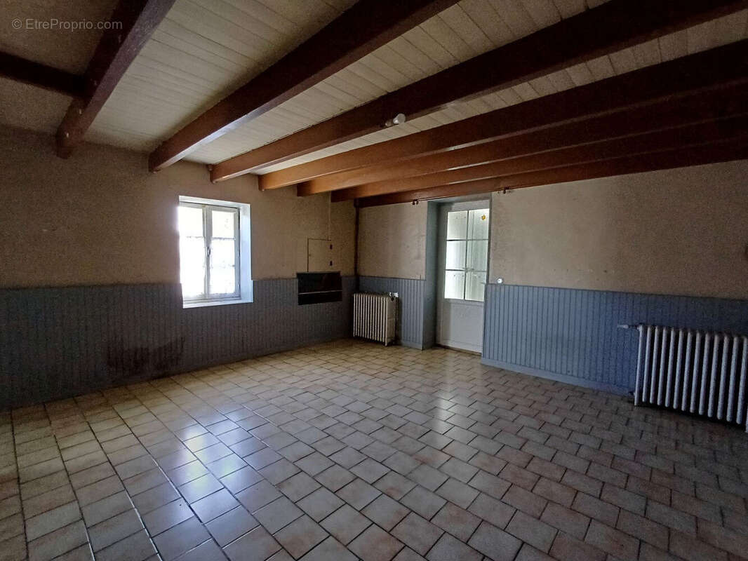 Photo 2 - Maison à SAINT-HILAIRE-DES-LOGES