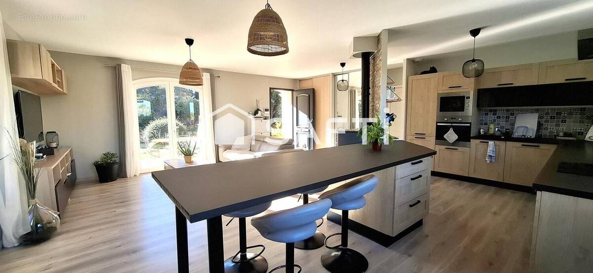 Photo 1 - Maison à JONQUERETTES