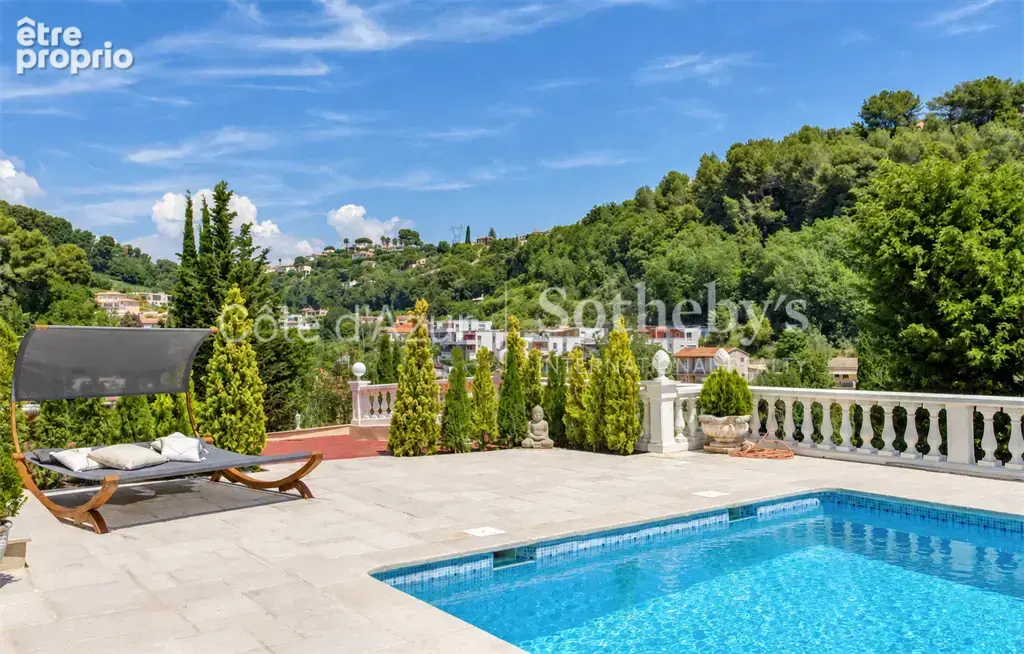 Cagnes-sur-Mer, propriété en pierre avec piscine chauffée et vue sur le Haut-de-Cagnes - photo 6
