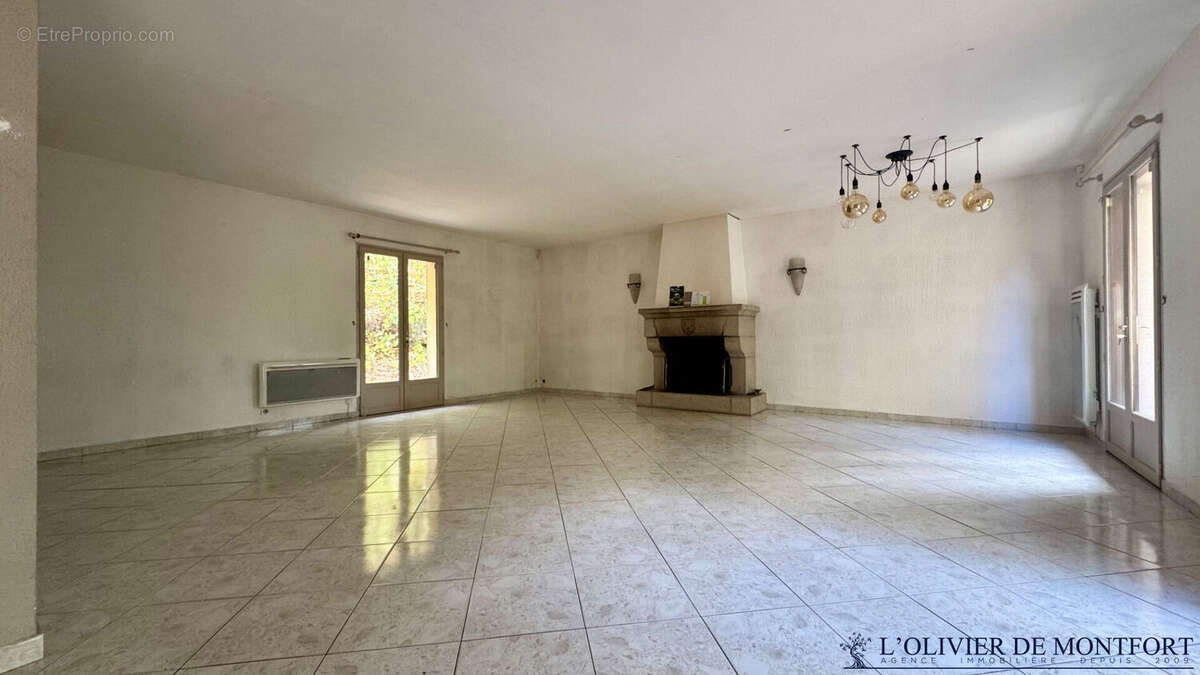 Maison à MONTFORT-L'AMAURY