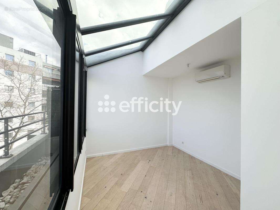 Appartement à LYON-8E