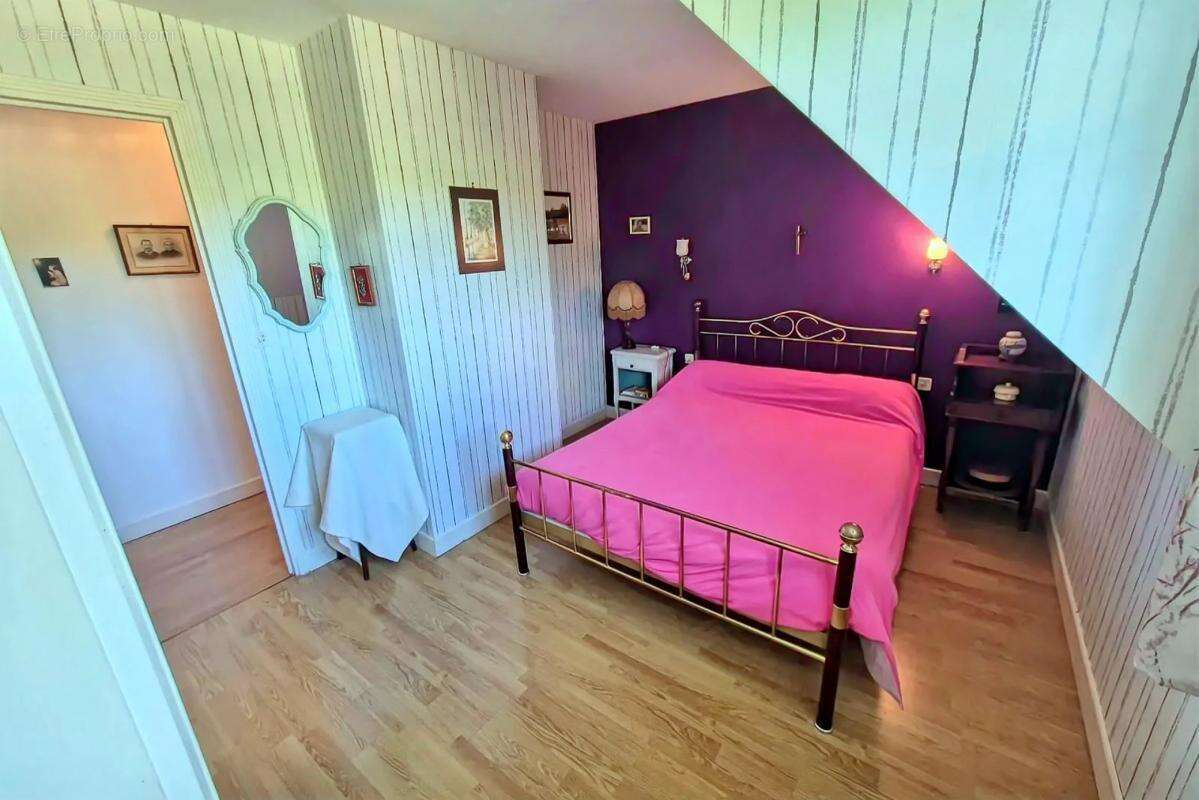 Maison à MONTGIVRAY