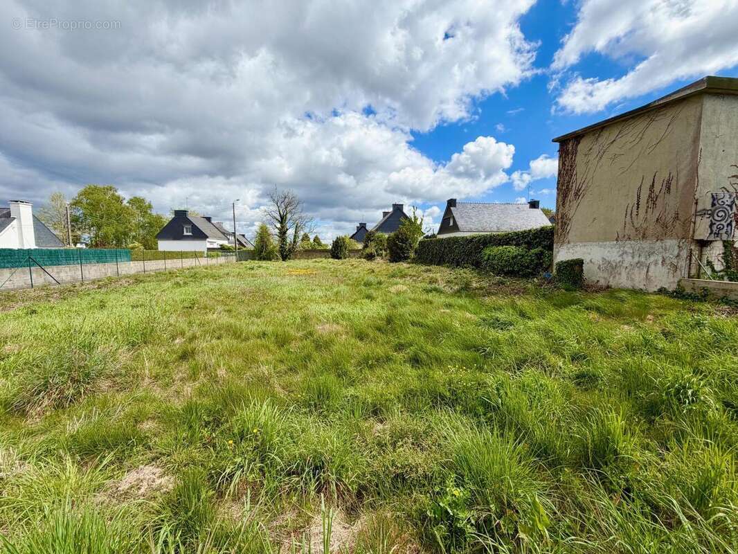 Terrain 950 m² à Quimperle  - photo 3