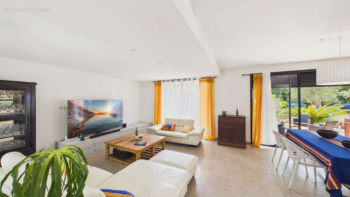 Maison d'architecte contemporaine de 157 m² au calme et à 5 minutes en vélo des plages - photo 8
