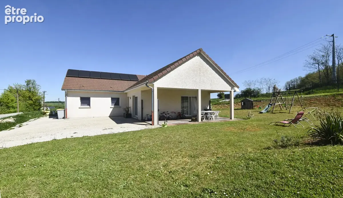 Photo Maison à Ougney au prix de 235 000€