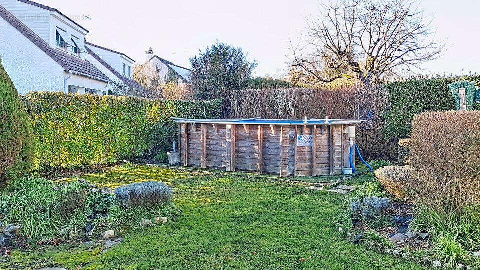Maison à LESIGNY