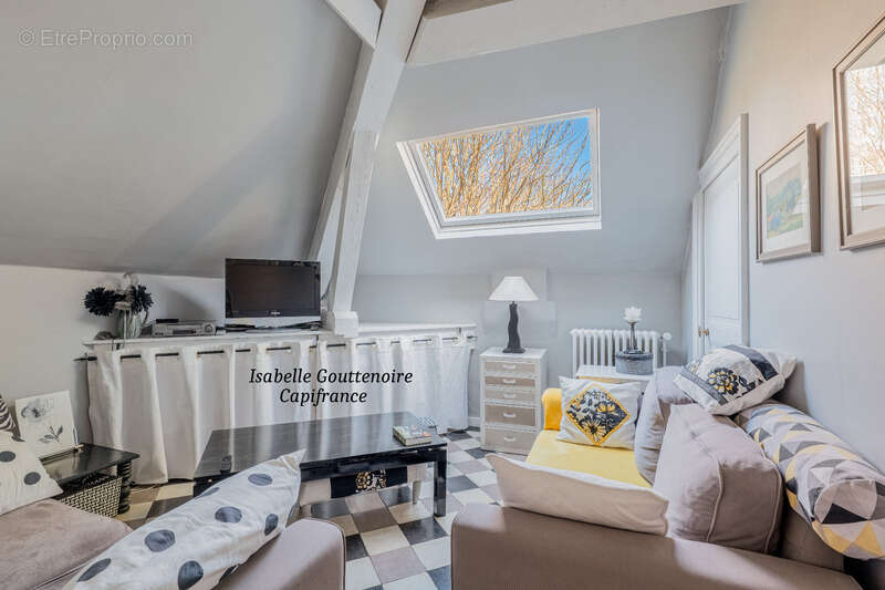 Maison à DARDILLY