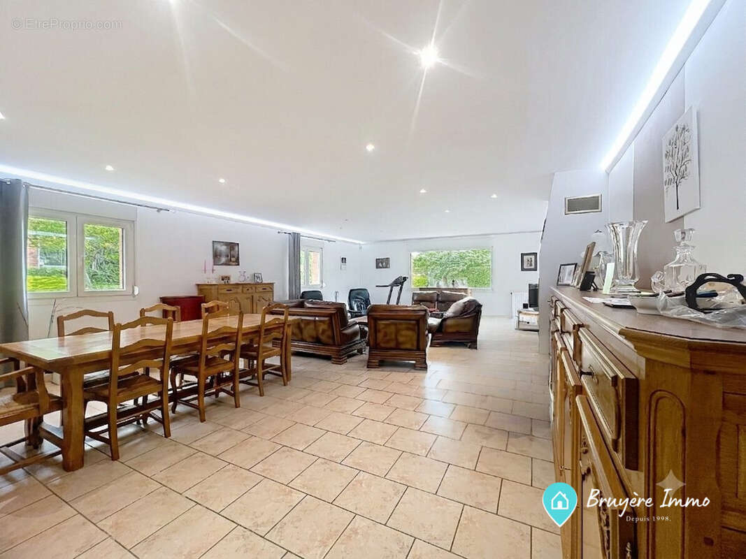 Maison 180 m² à Wargnies-Le-Petit  - photo 2