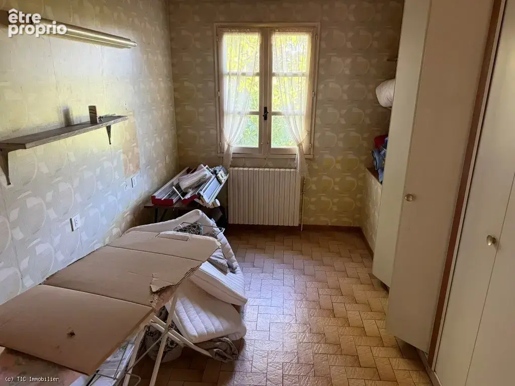Maison Spacieuse Avec 5 Chambres et Dépendances - photo 13