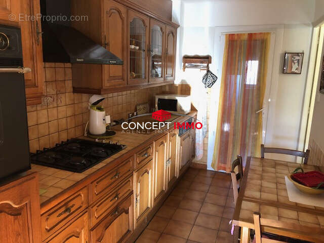 Maison à SOLLIES-TOUCAS