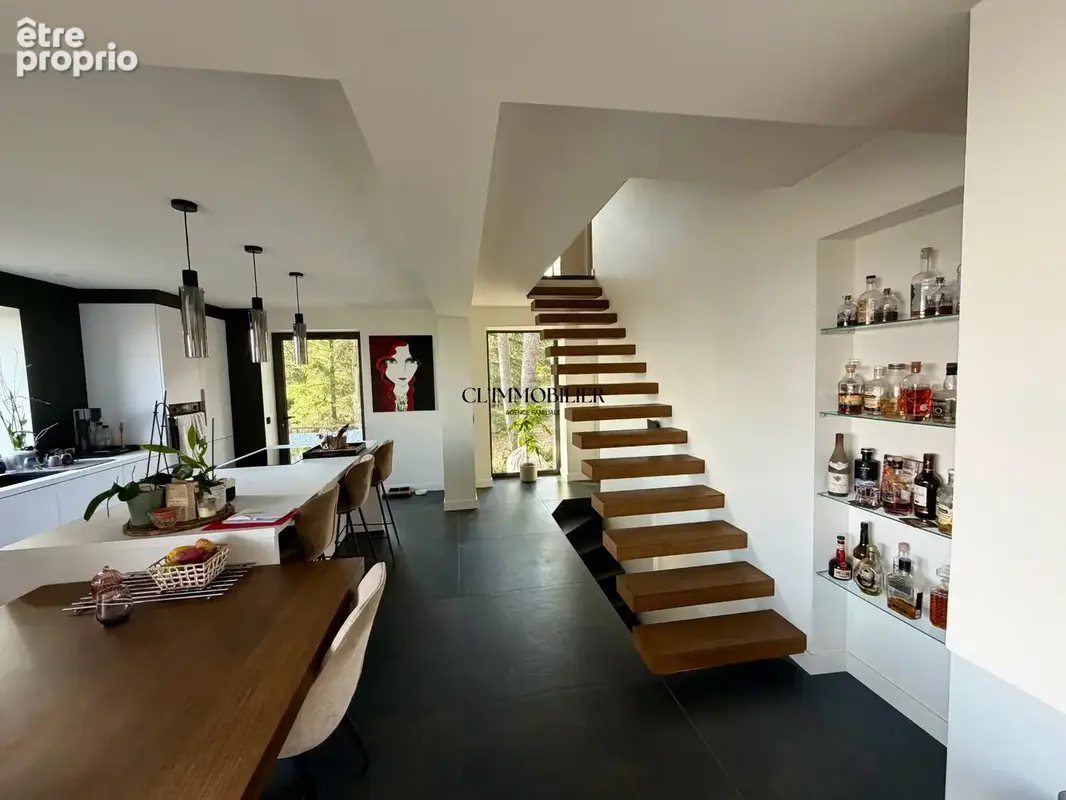 Maison 5 pièces 213 m² à vendre à Chambles (42170) - photo 8