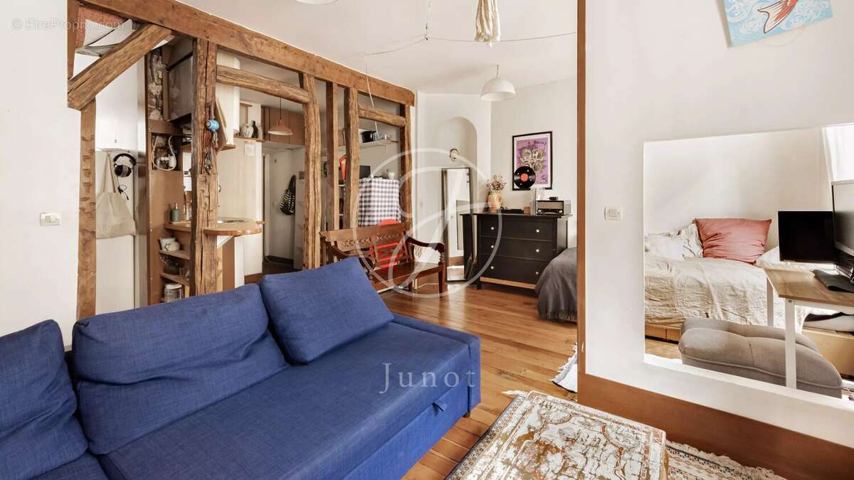Appartement à PARIS-18E