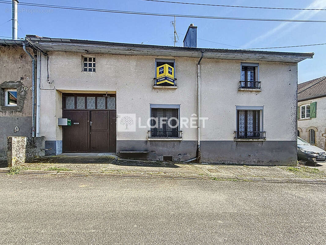 Maison à SAINT-MENGE