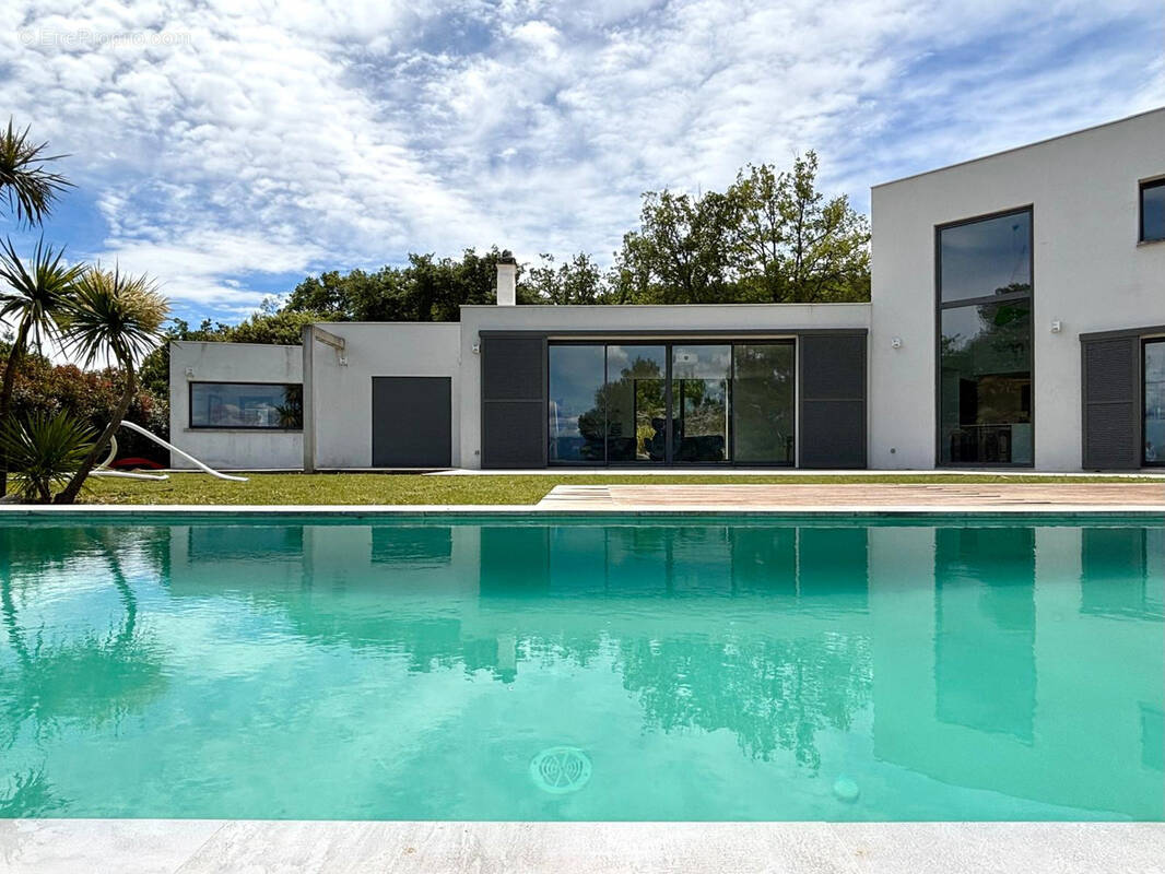 Maison à VENELLES