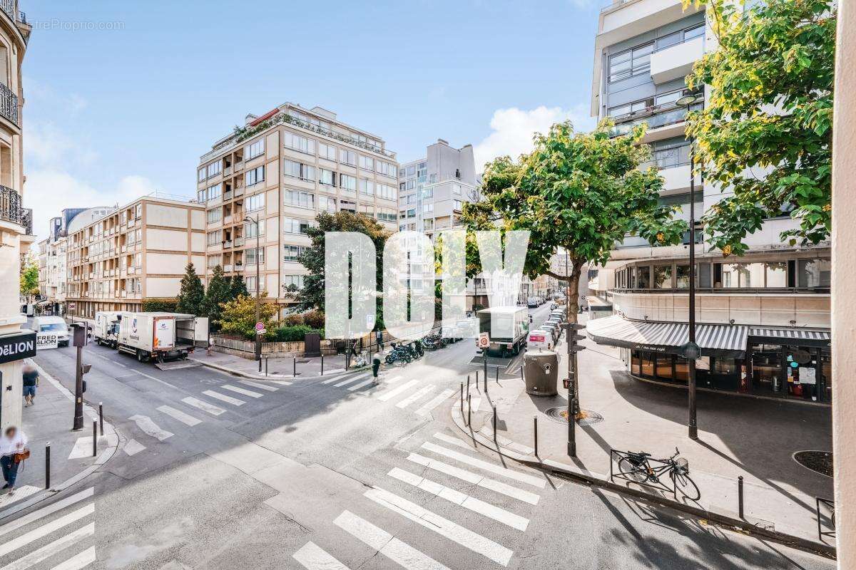 Appartement à PARIS-15E