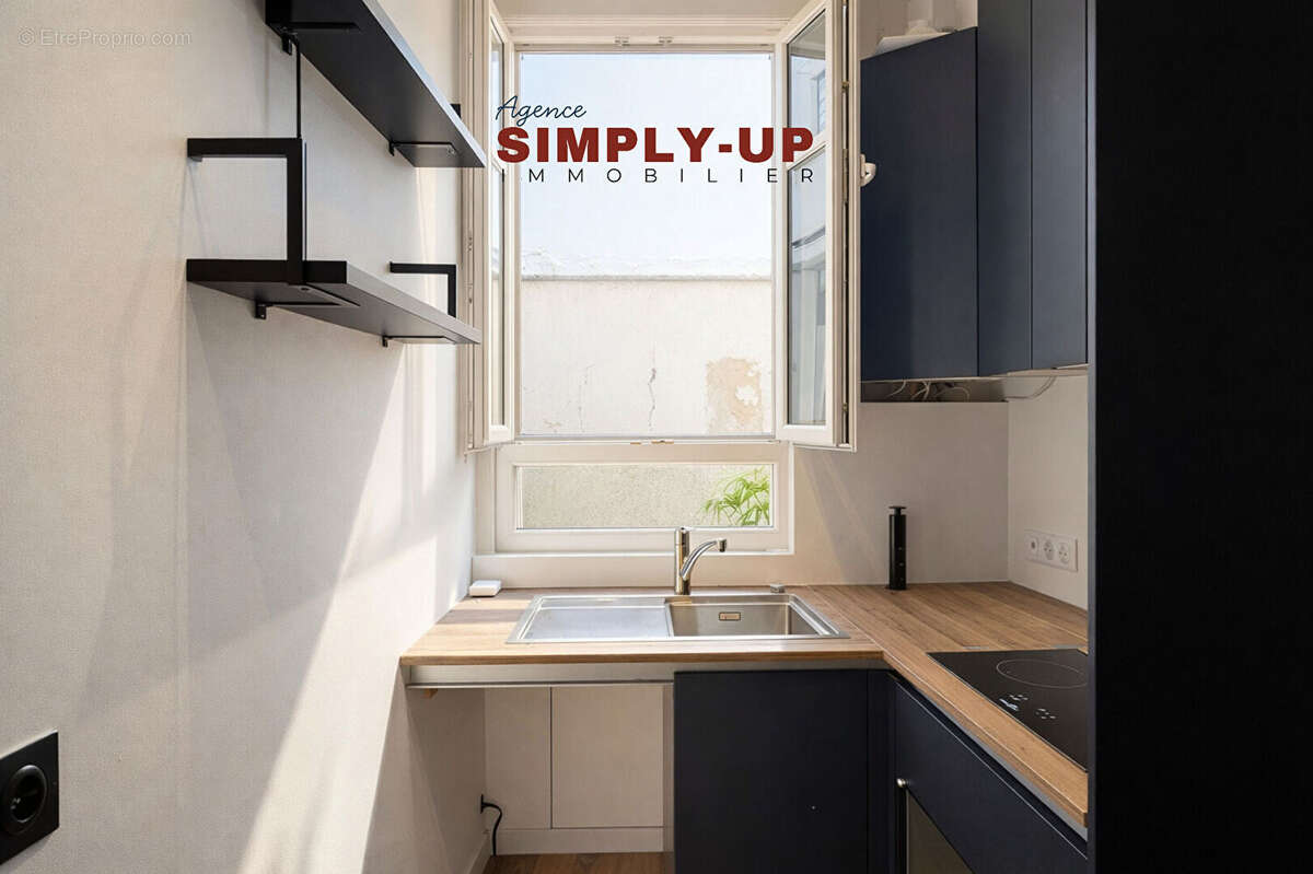 Appartement à NEUILLY-SUR-SEINE