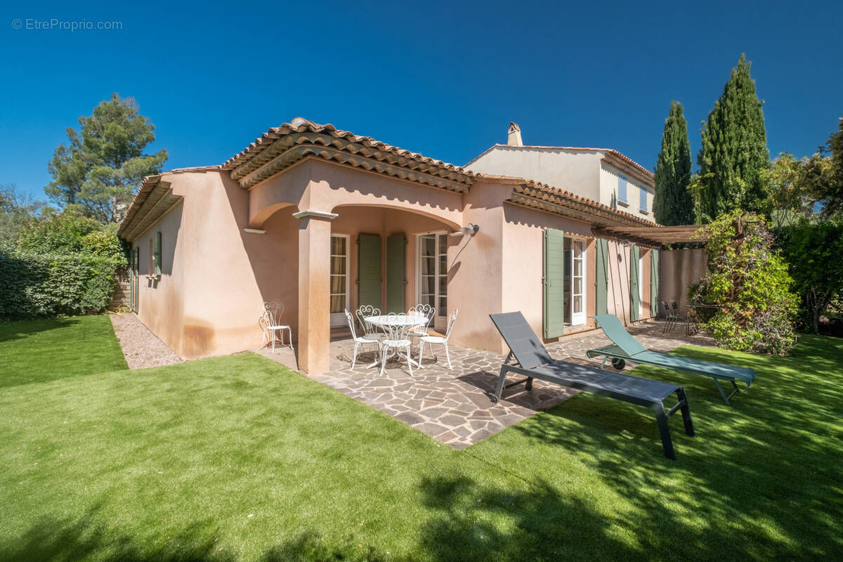 Maison à LA MOTTE