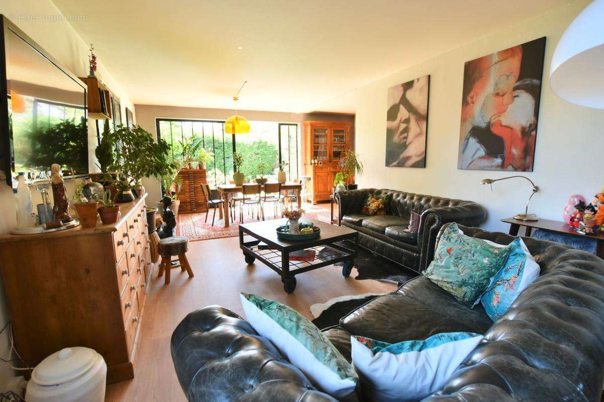 Maison à FRANCHEVILLE