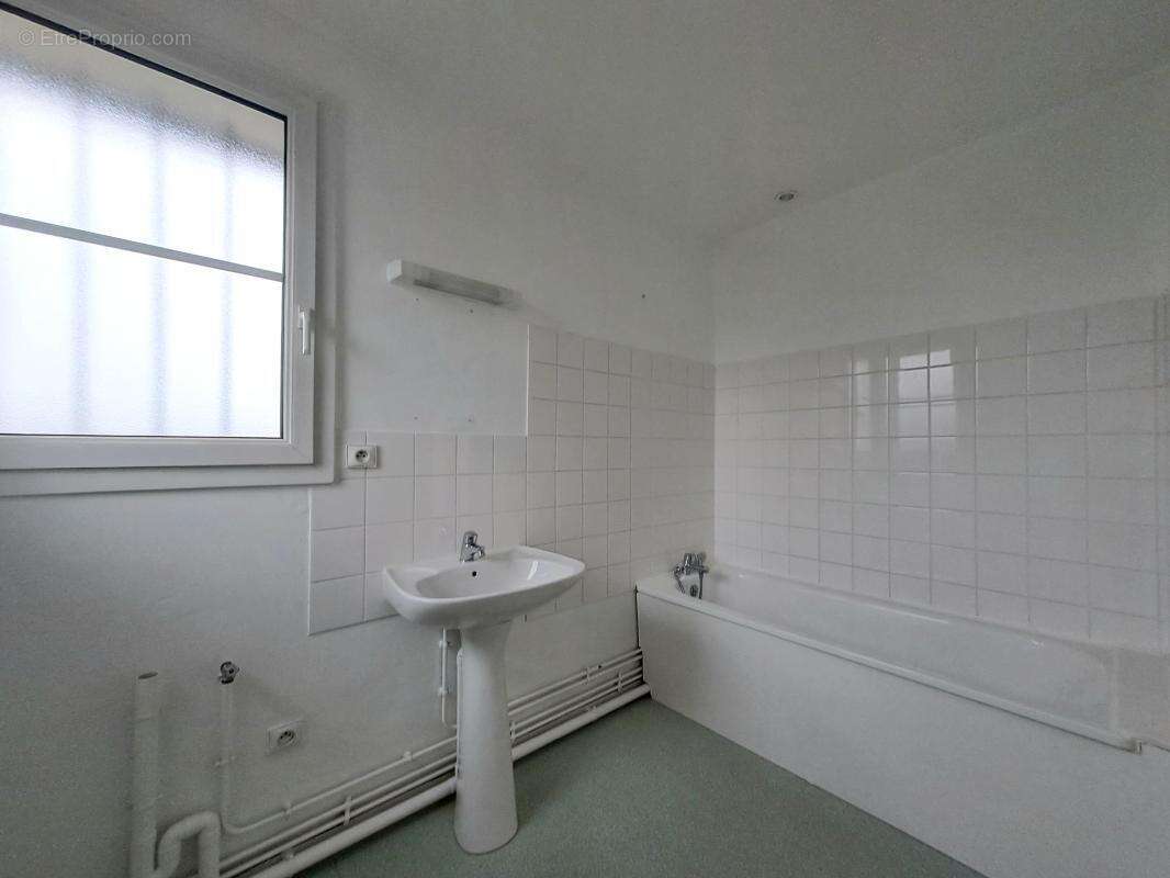 Maison à BRUAY-LA-BUISSIERE