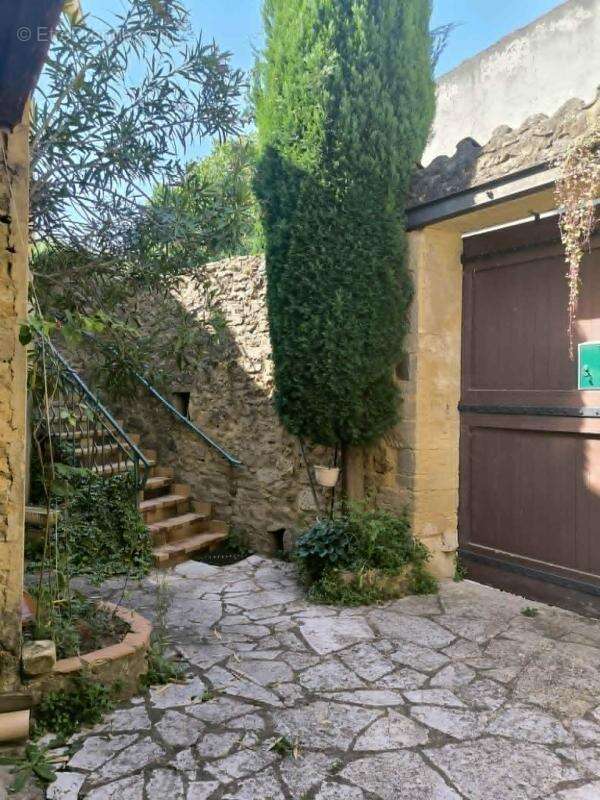 Maison à SABRAN