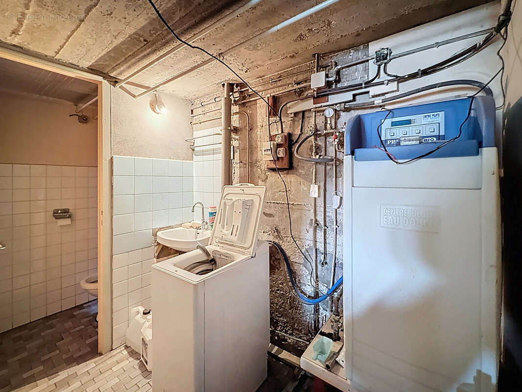 Maison à SAINT-GENIS-LAVAL