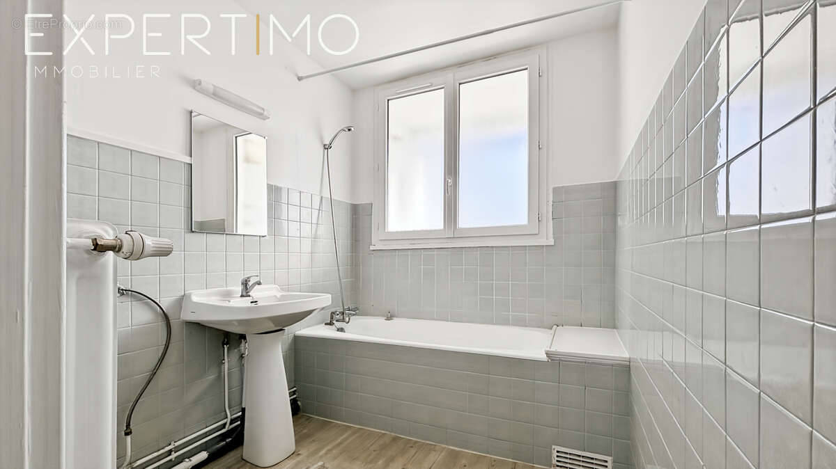 Appartement F3 lumineux avec balcon à ÉTAMPES (Box en supplément) - photo 7