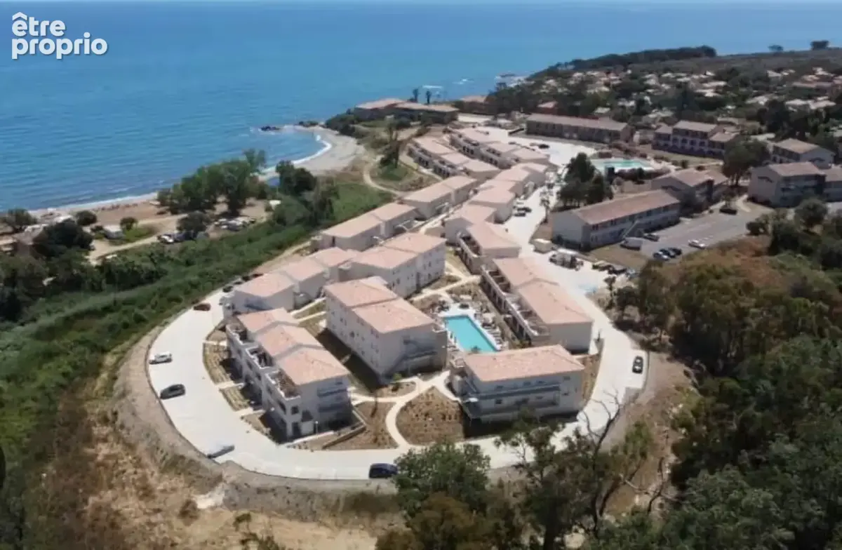 Marina di Bravone   T3 avec terrasse face piscine, parking privatif et plage à proximité - photo 16