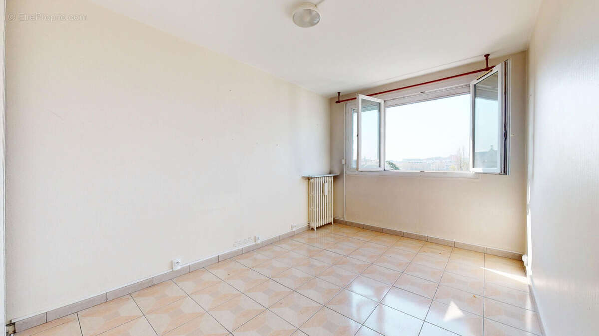 Appartement à SAINT-OUEN