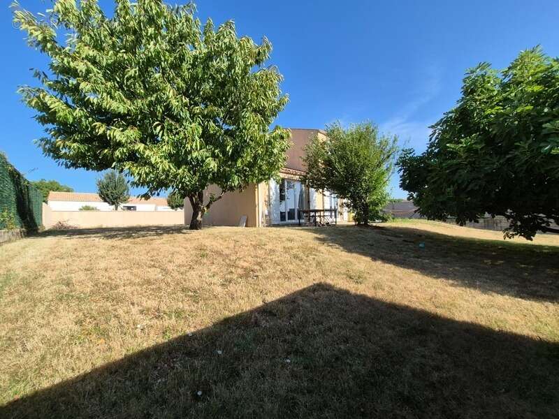 Maison familiale 5 pièces avec jardin clos – Lussant 17430 - photo 15