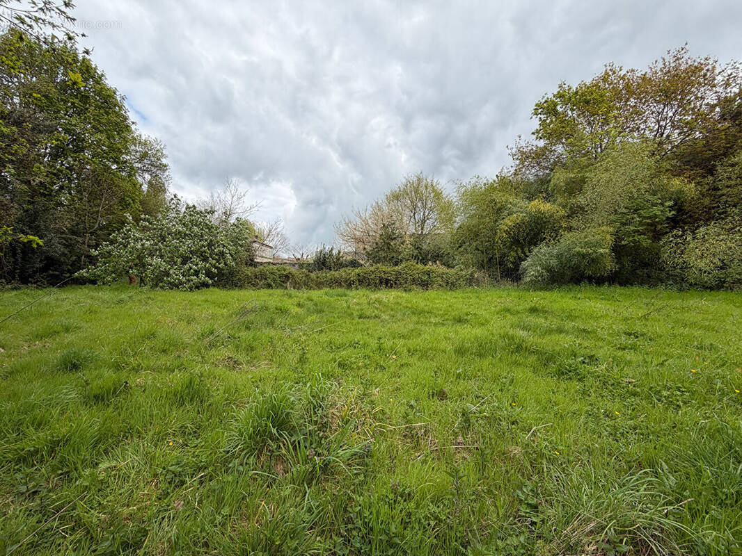 Terrain à ROCHEFORT